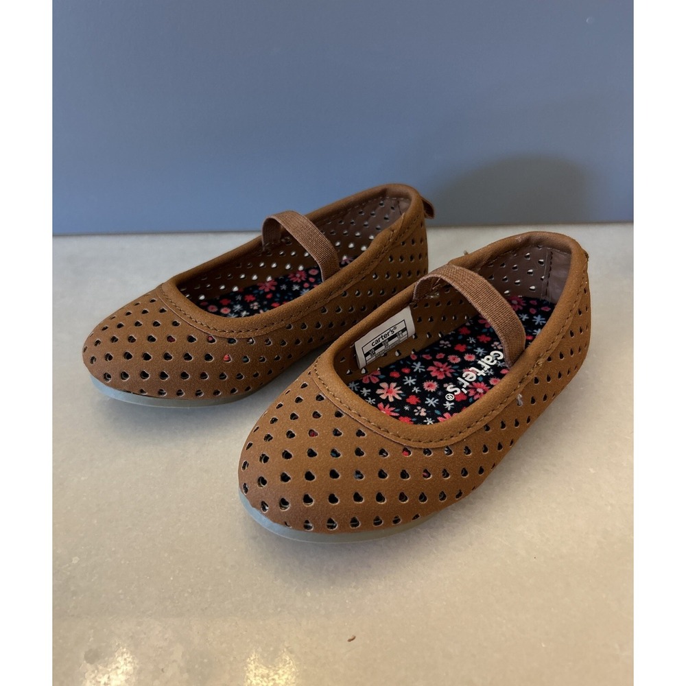 Carter's EASTON Ballet Flat Shoes Girl Toddler 5 Heart Cutout Detail Brown NWOT